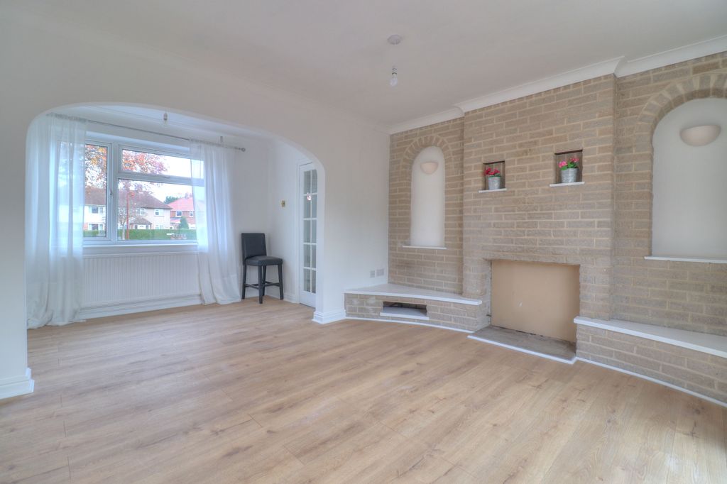 Property photo 2 of 23 Lounge/Diner