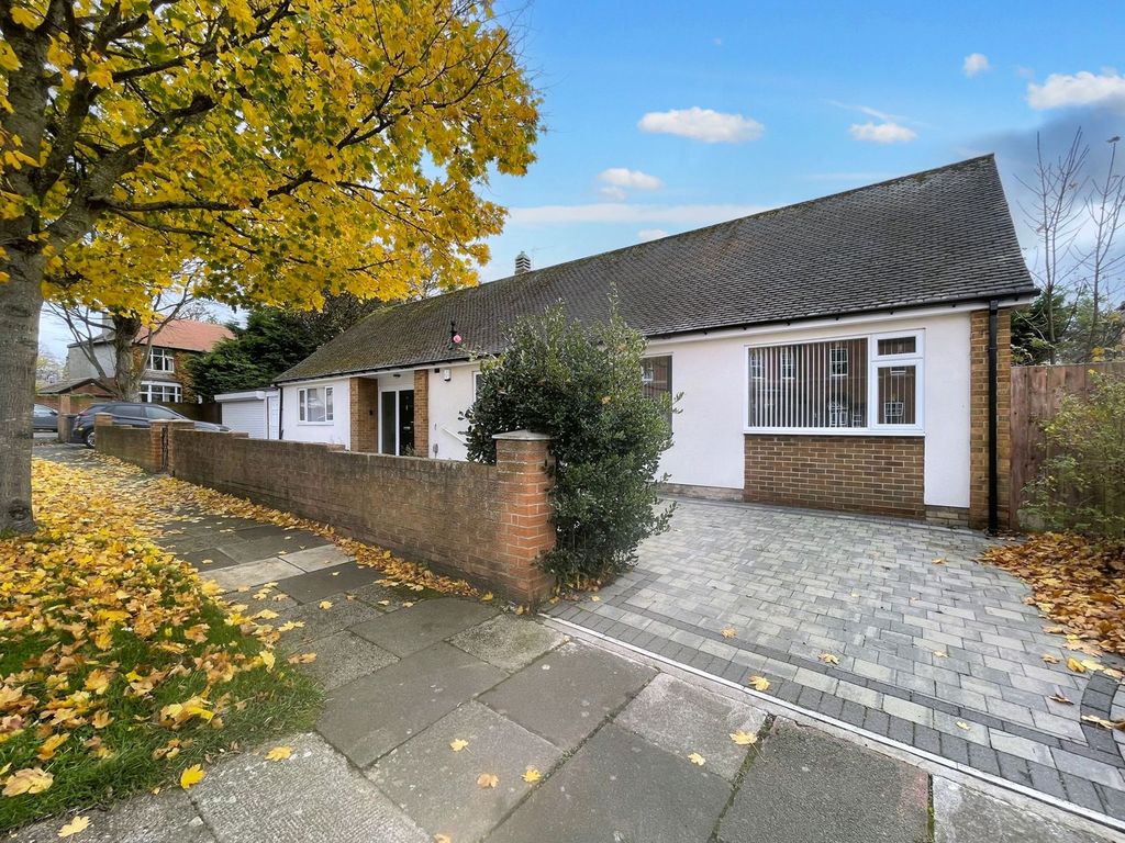 Property photo 3 of 24