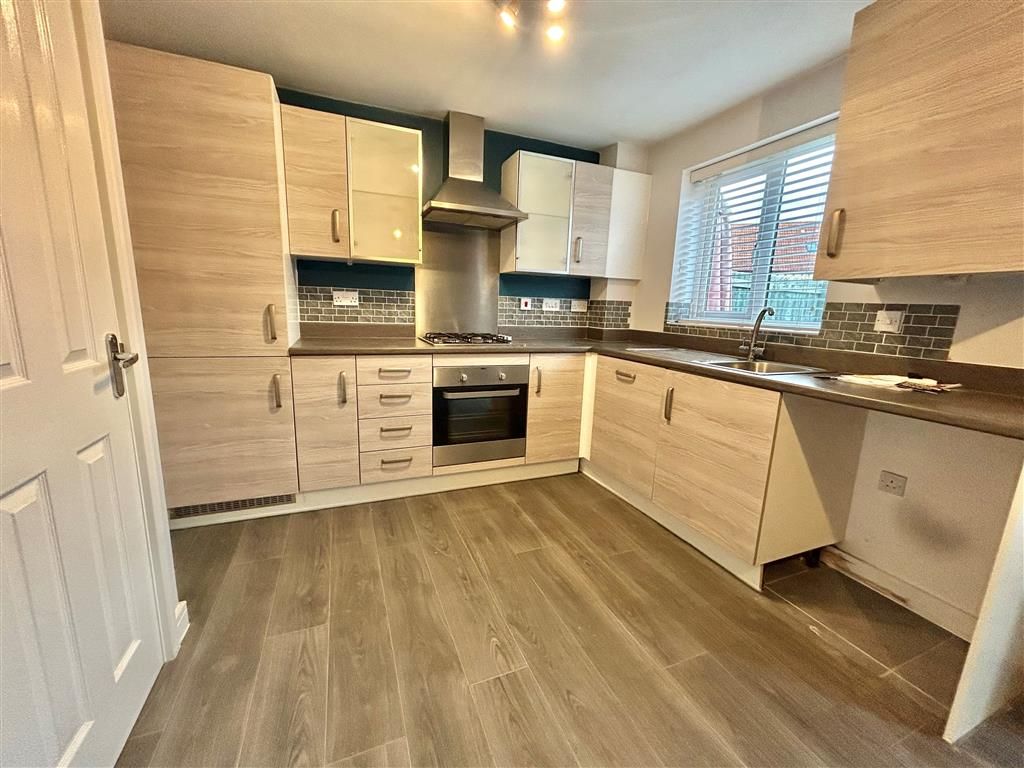 Property photo 2 of 17 Image