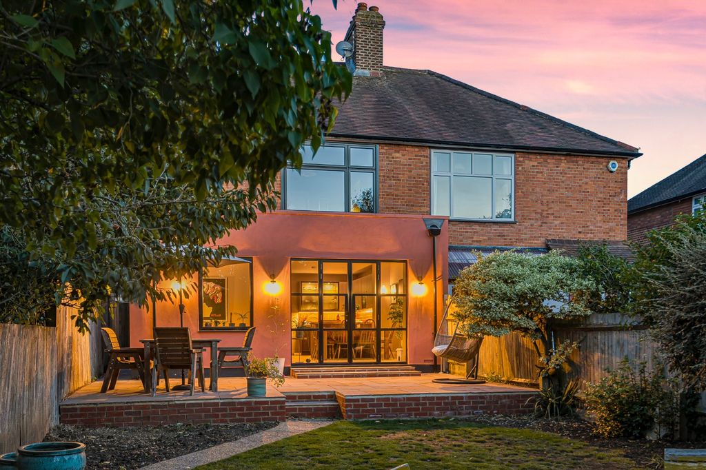 Property photo 2 of 45 Picture No. 81