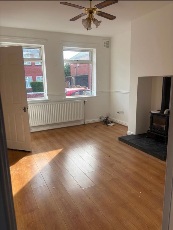 Property photo 1 of 4