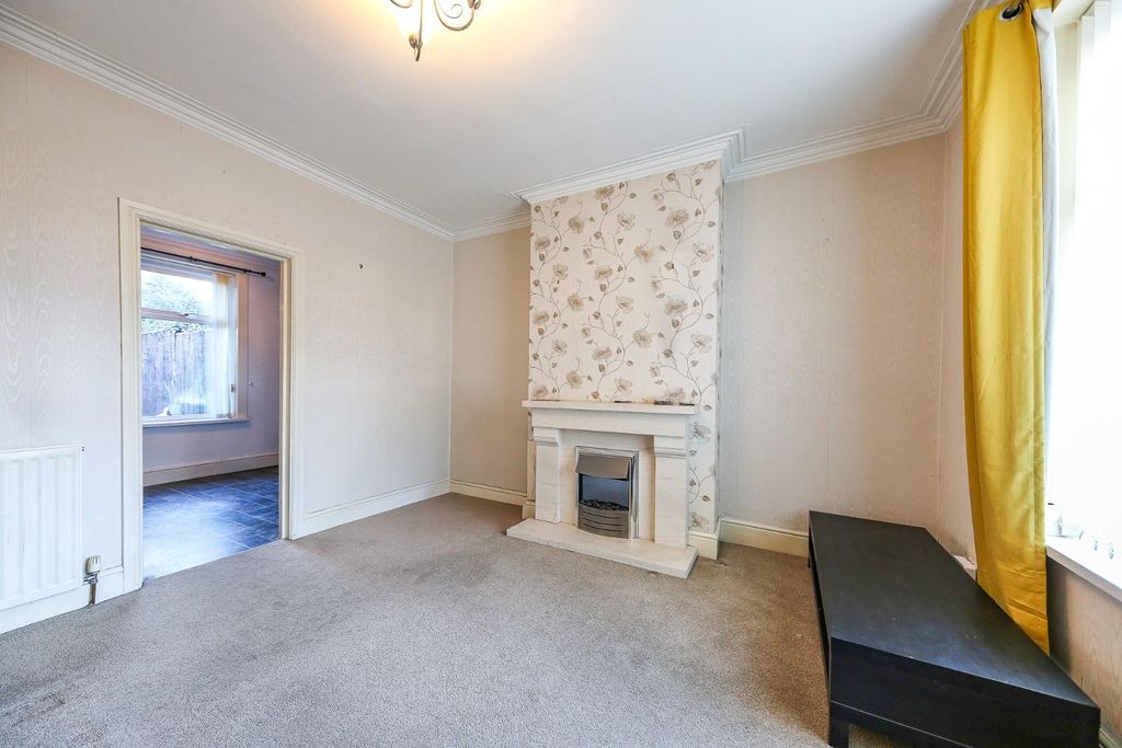 Property photo 3 of 10 Lounge-2.Jpg