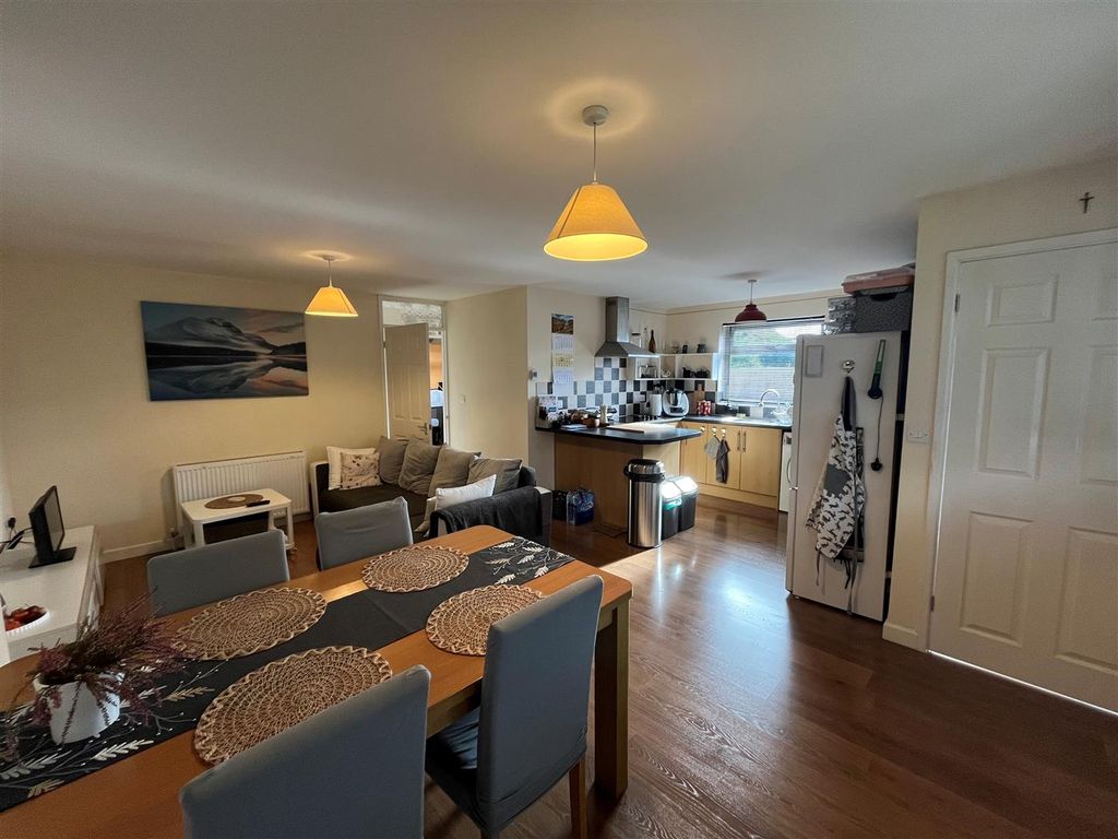 Property photo 2 of 11 Lounge / Diner / Kitchen