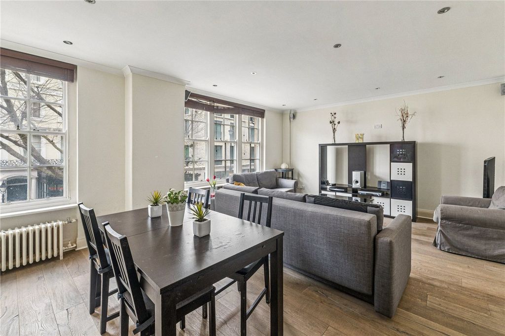 Property photo 2 of 8 Picture No. 30