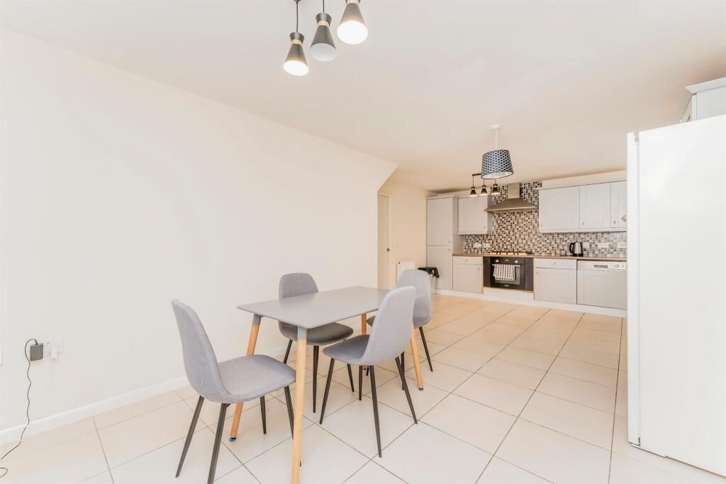 Property photo 2 of 15 Image