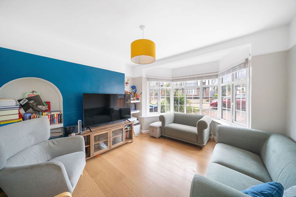 Property photo 2 of 15