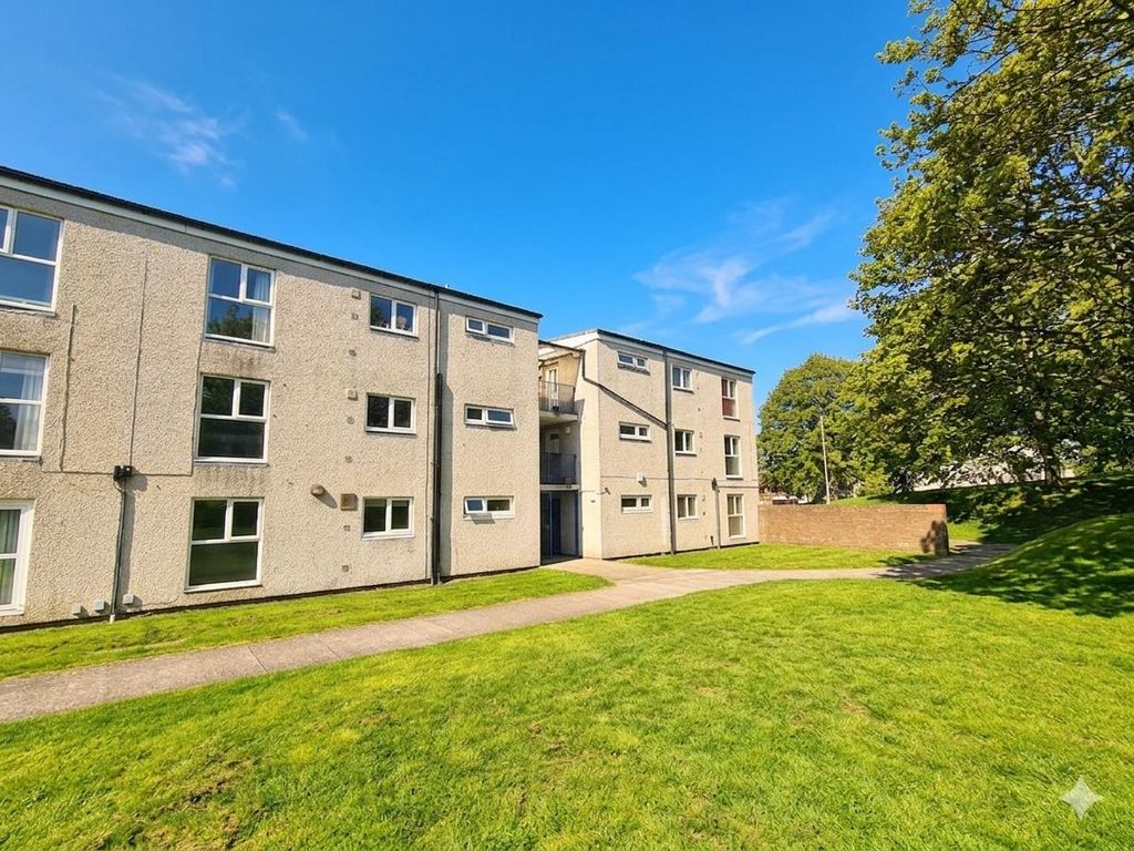 Property photo 2 of 11 Exterior