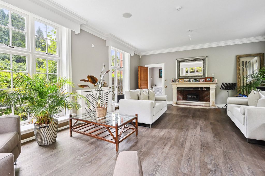 Property photo 3 of 19 Picture No. 18