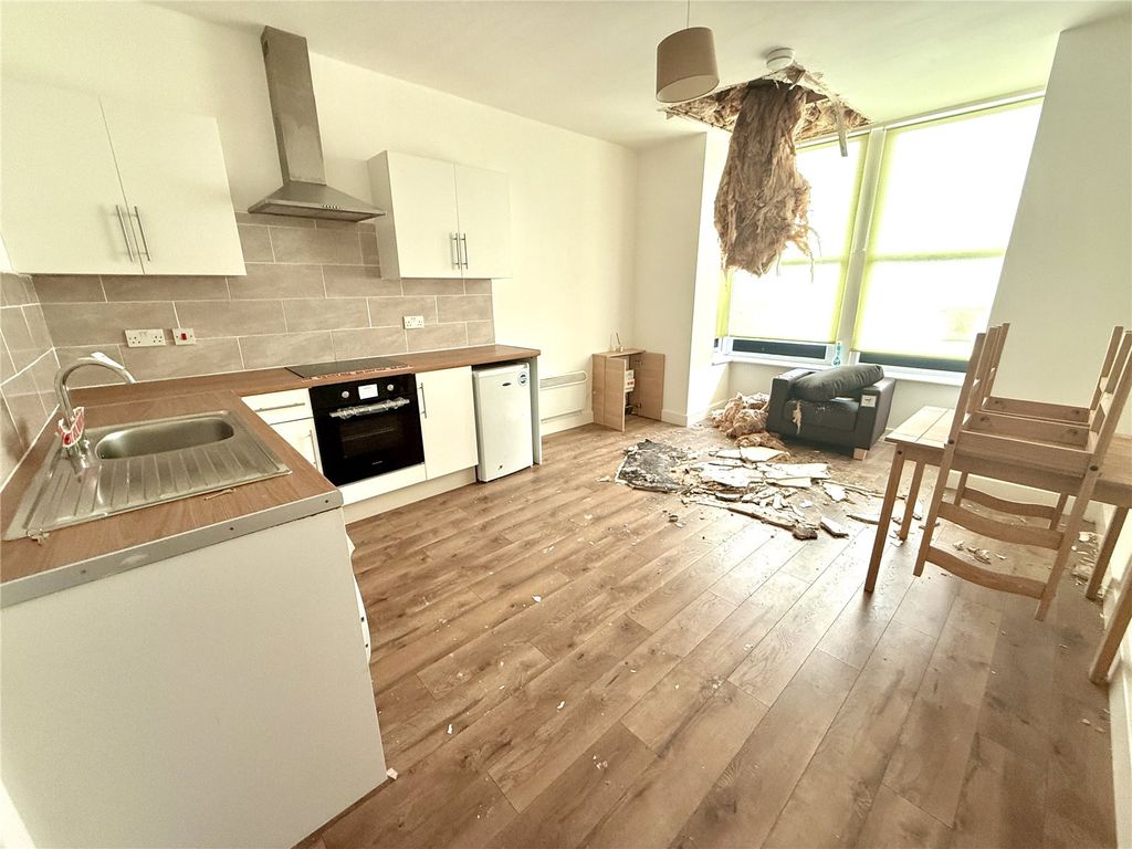 Property photo 2 of 16 Picture No. 02