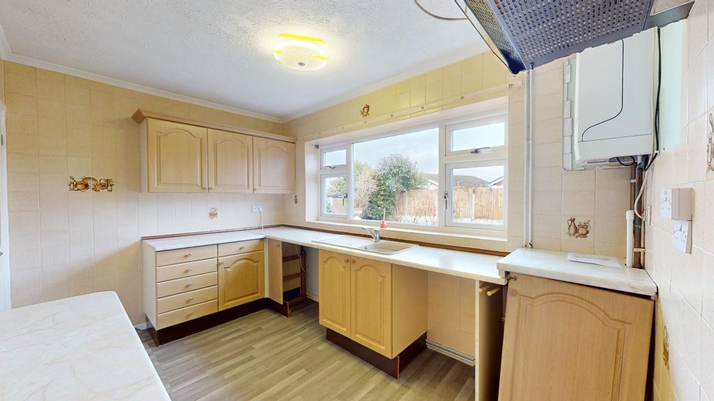 Property photo 2 of 17 3772315