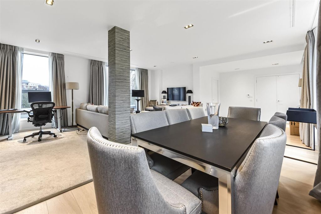 Property photo 3 of 13 Spacephoto (8).Jpg