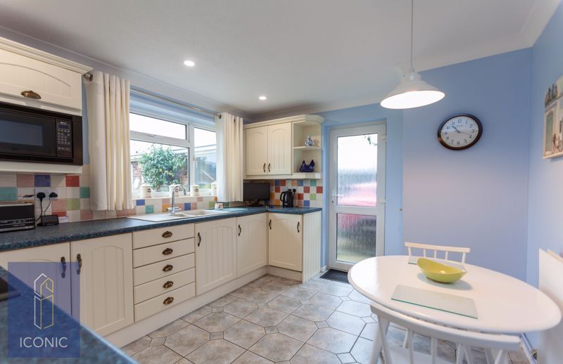 Property photo 3 of 11 Photo 6