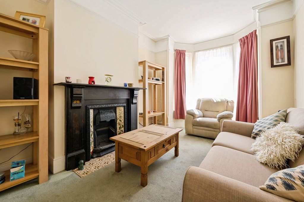 Property photo 2 of 20 Pbox-Img.Jpg