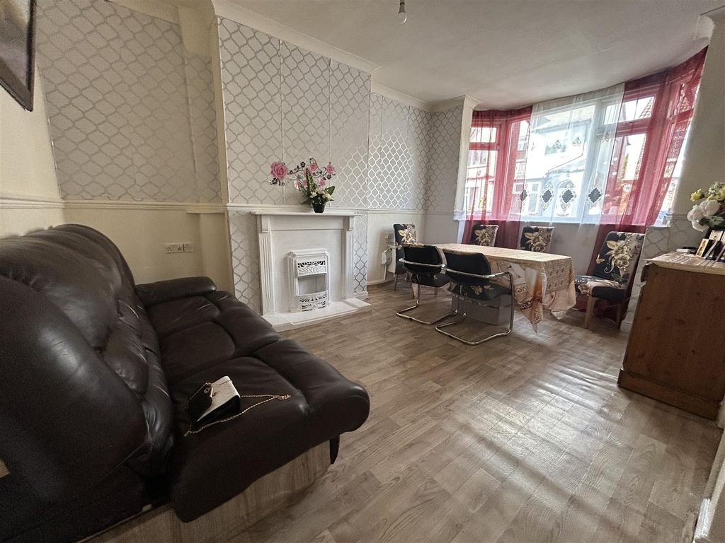 Property photo 3 of 10 Image00024.Jpeg