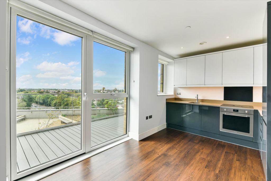 Property photo 1 of 12 Image