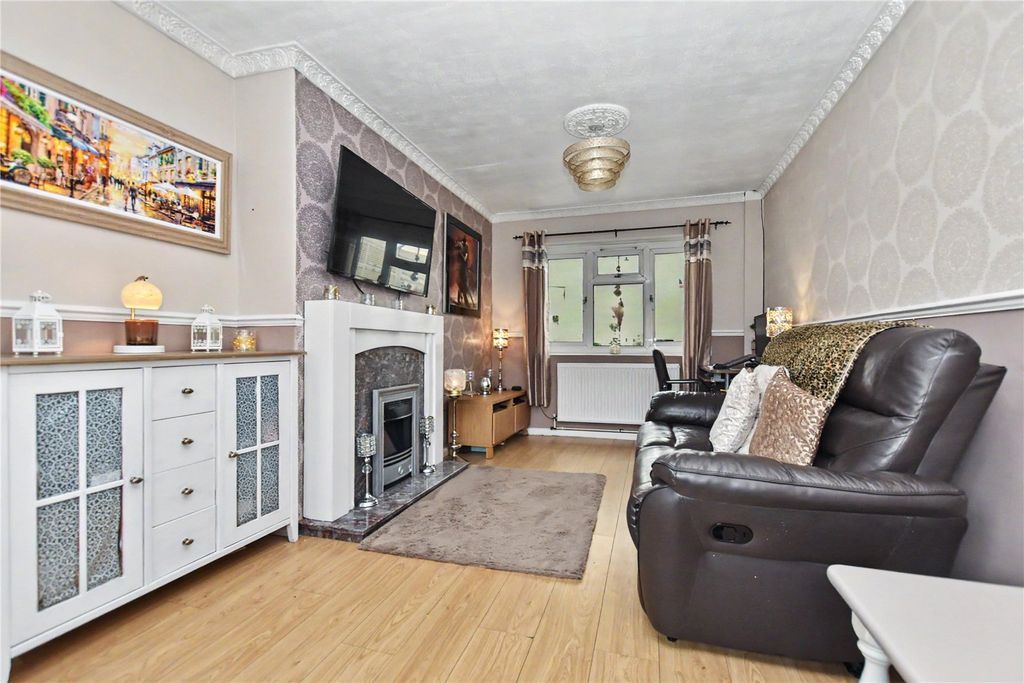 Property photo 2 of 28 Picture No. 30