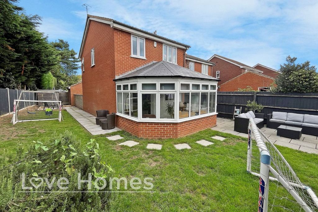 Property photo 2 of 18 3113954