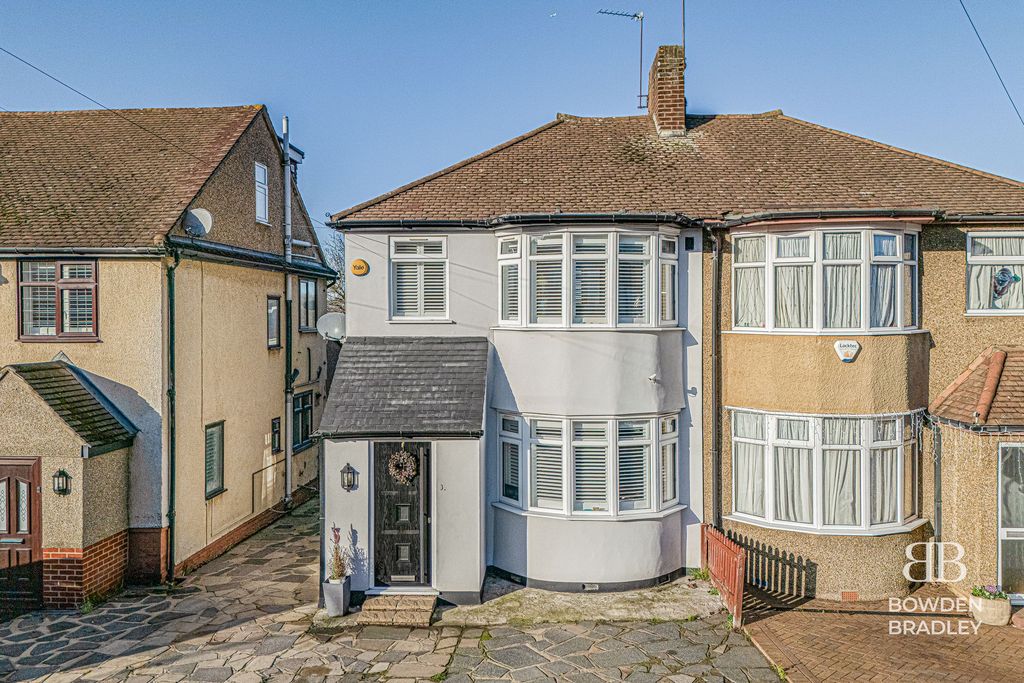 Property photo 1 of 21