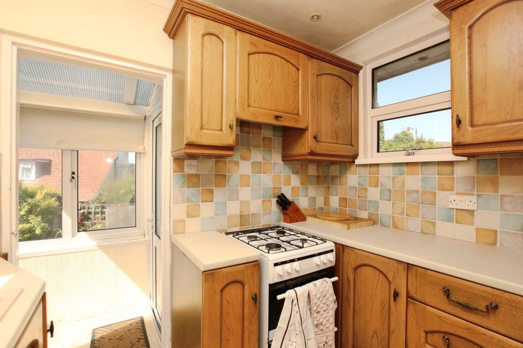 Property photo 3 of 22