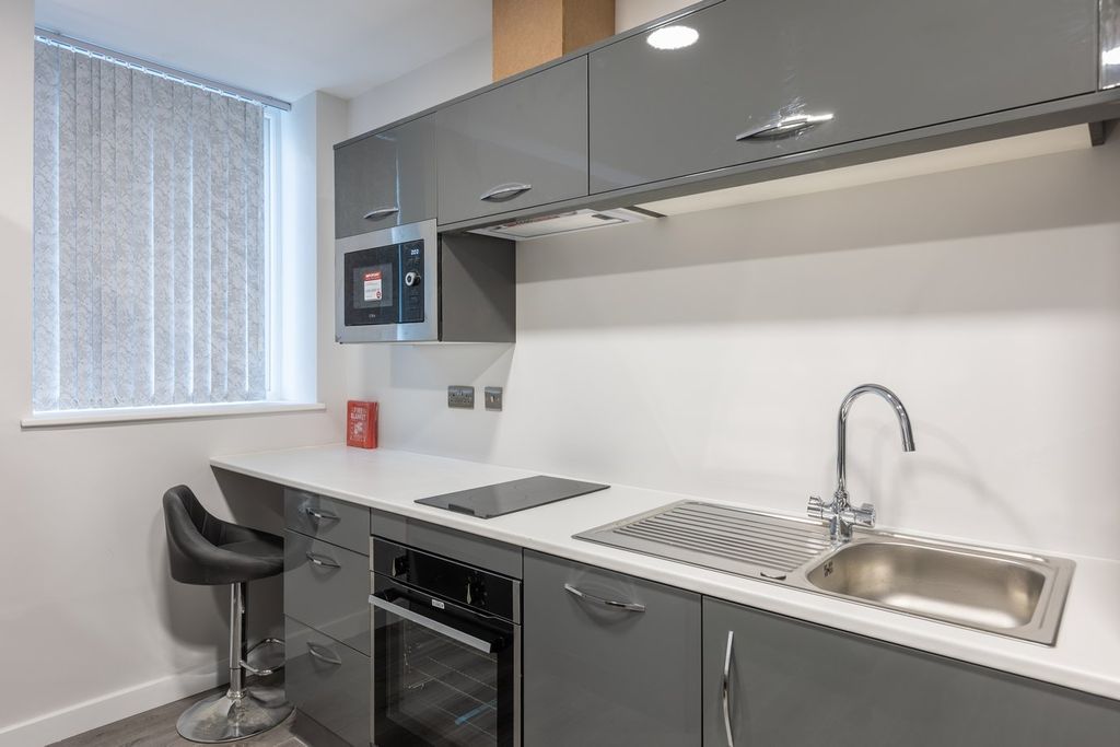 Property photo 3 of 13