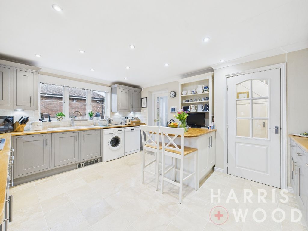 Property photo 2 of 35 4854893