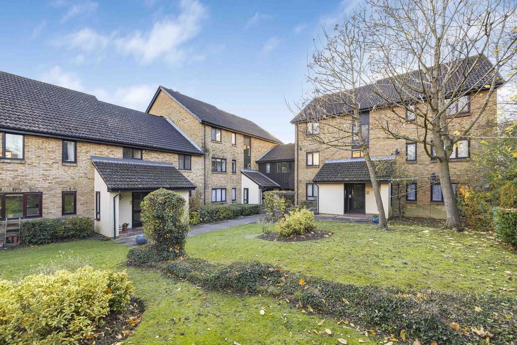 Property photo 1 of 6