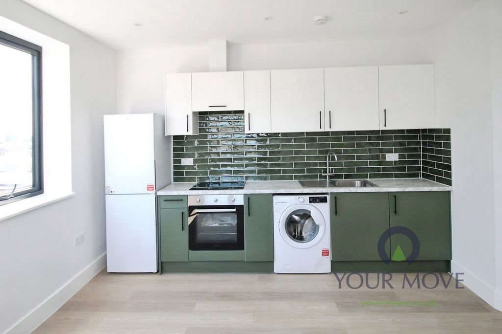 Property photo 1 of 9 Lounge/Kitchen