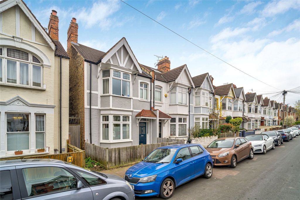 Property photo 3 of 13 Picture No. 23