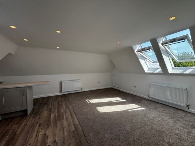 Property photo 3 of 11 Open Plan 1