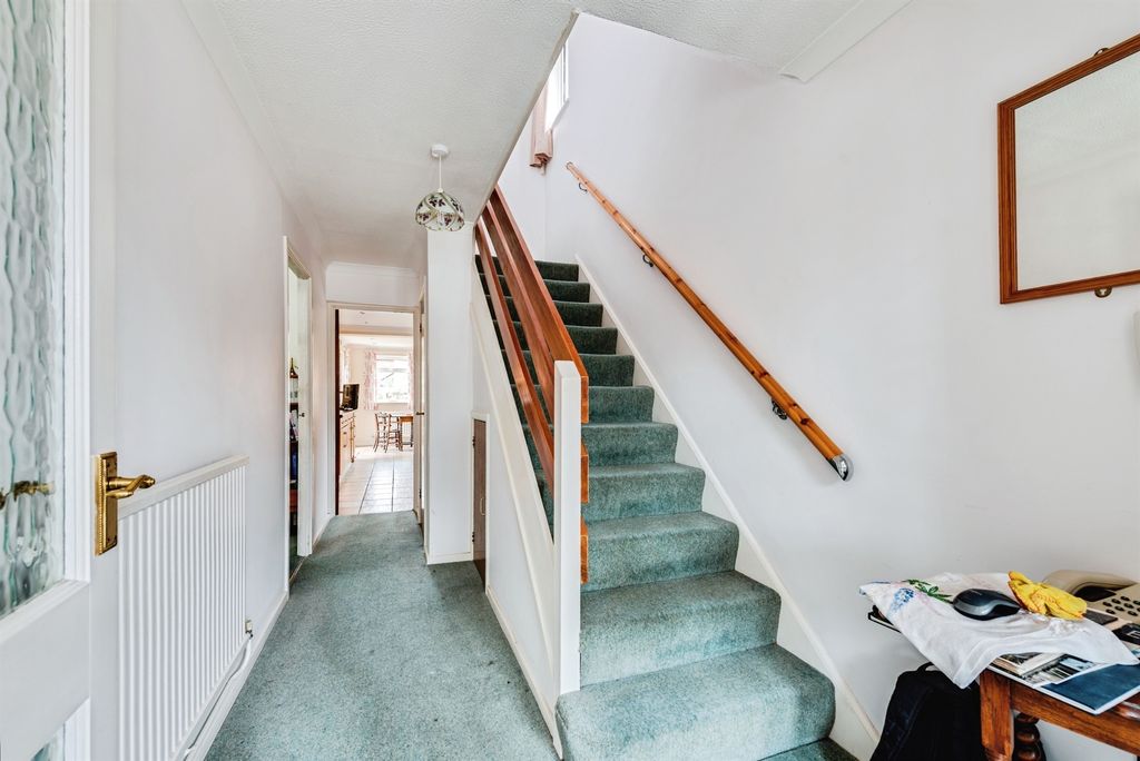 Property photo 2 of 22