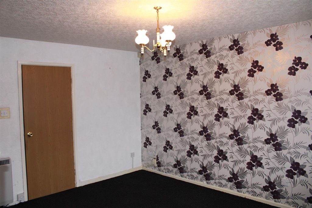 Property photo 2 of 9 Img_6303.Jpg