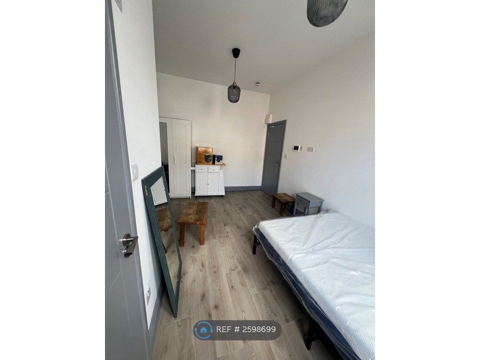 Property photo 2 of 3