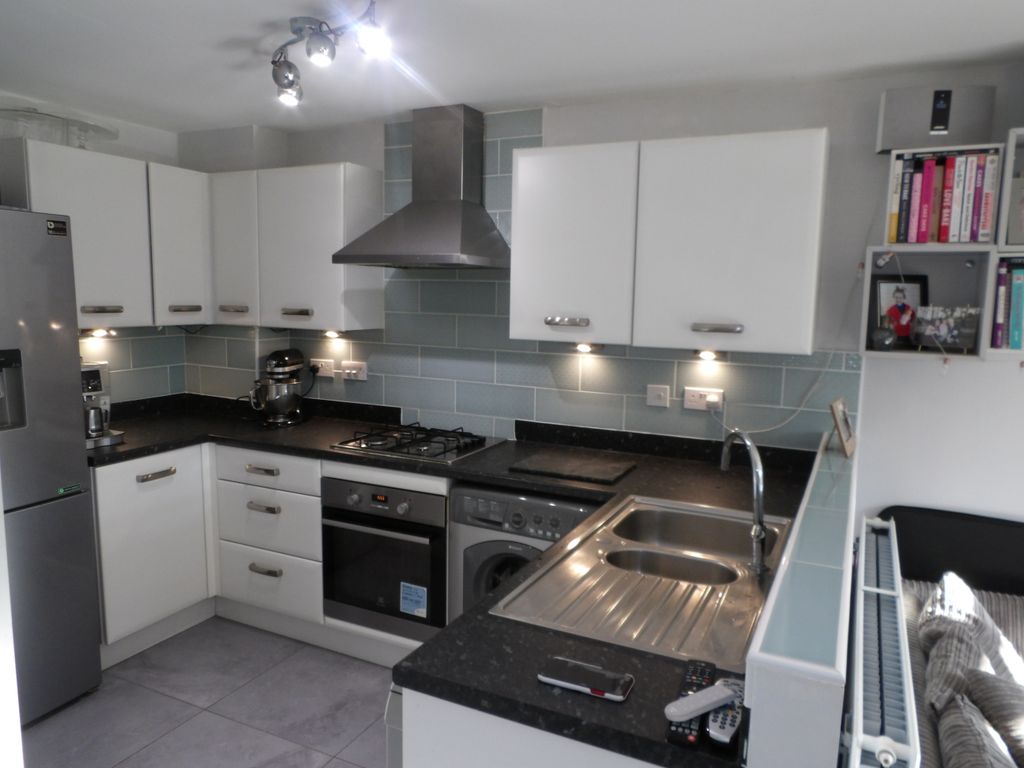 Property photo 2 of 14