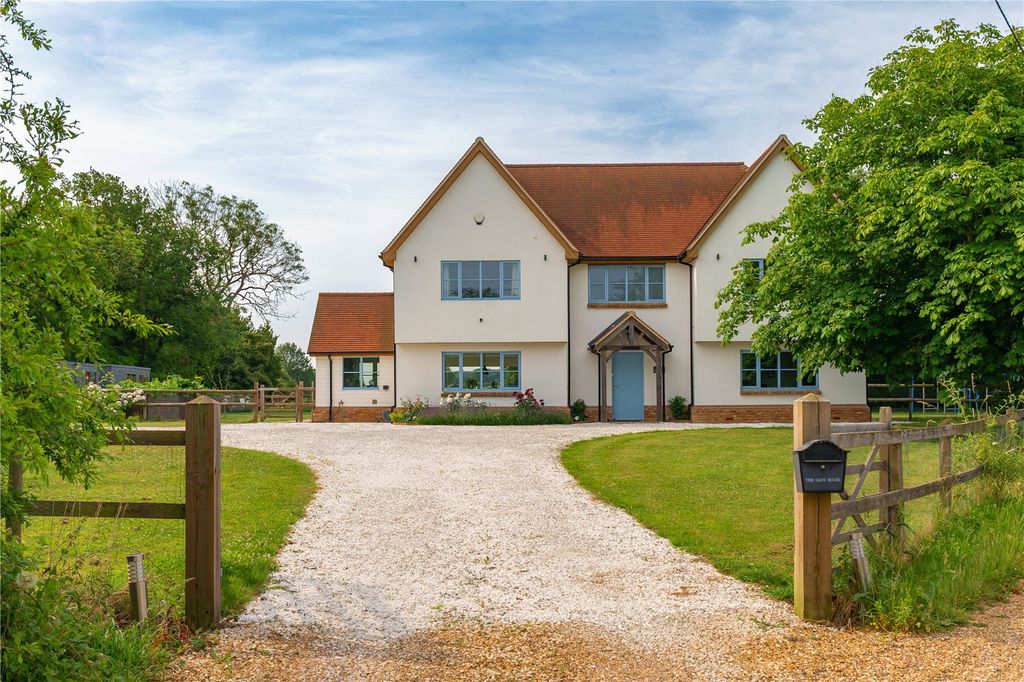 Property photo 1 of 19 Front From Gate