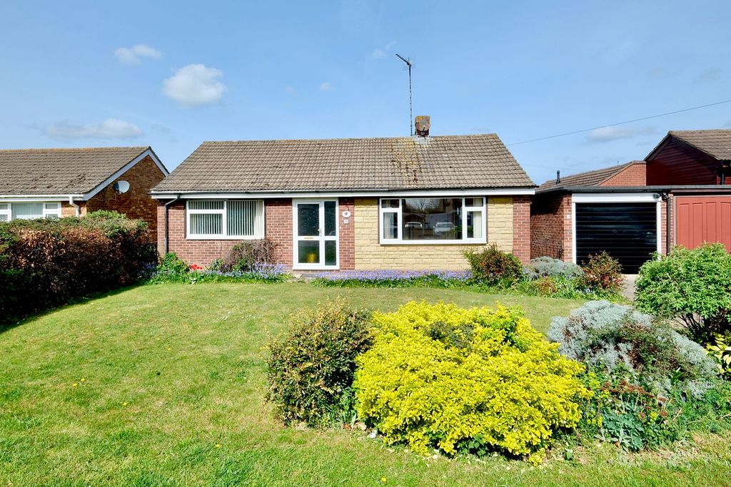 Property photo 1 of 12