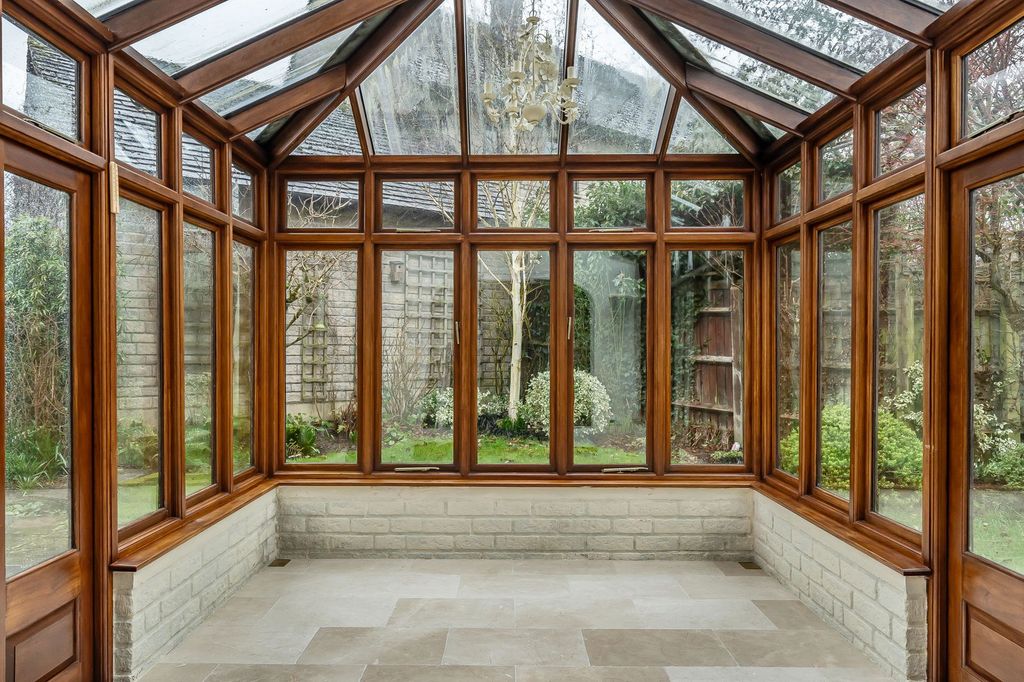 Property photo 3 of 30