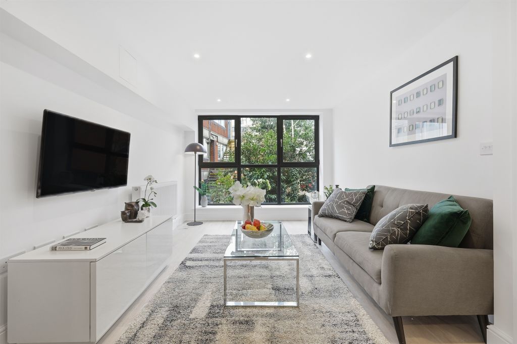 Property photo 3 of 21