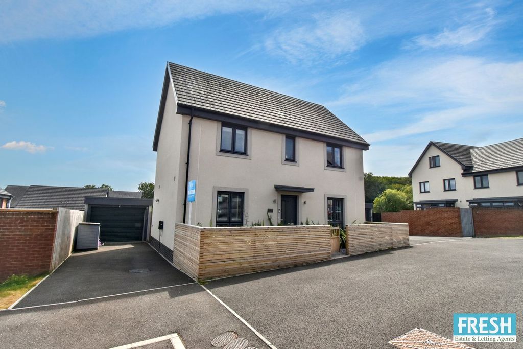 Property photo 1 of 38