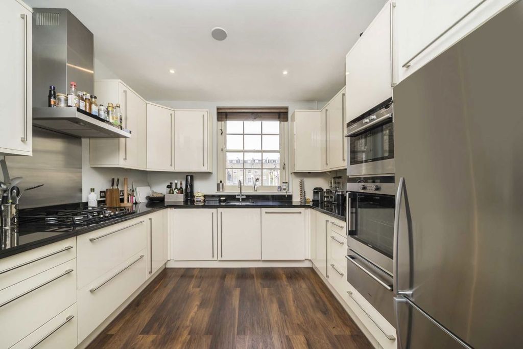 Property photo 3 of 6