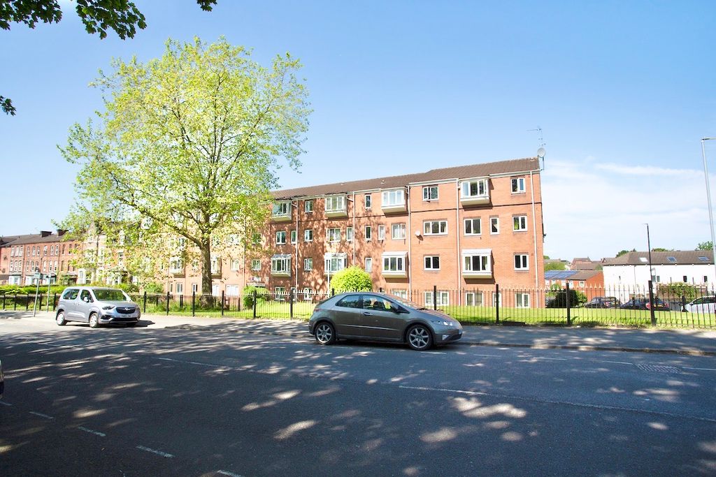 Property photo 1 of 14 Photo 0