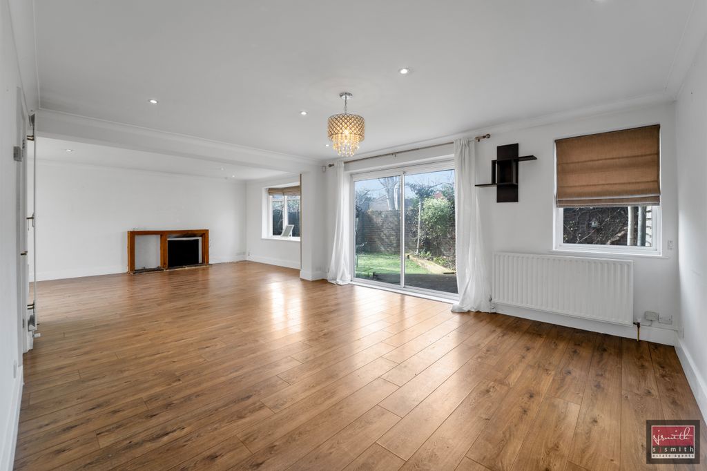 Property photo 3 of 20 Dsc01882