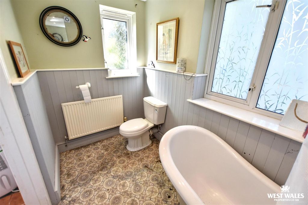 Additional image 12 of 3 bed cottage for saleWaterloo Road, Pembroke Dock SA72