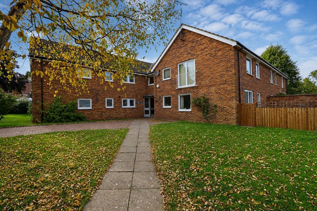 Property photo 1 of 22