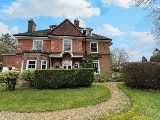 Property photo 1 of 10