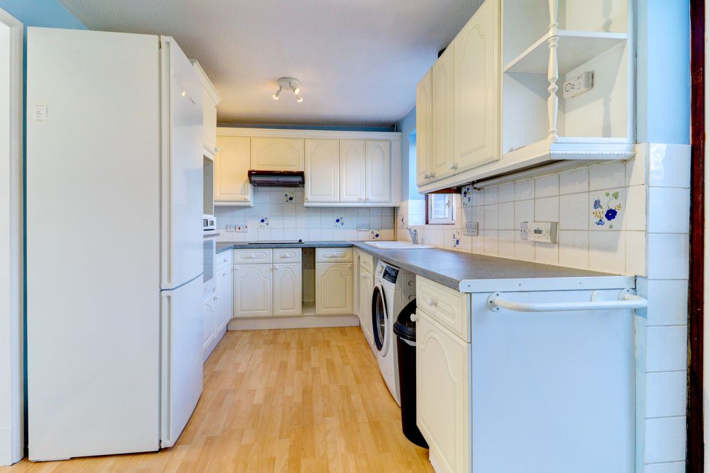 Property photo 3 of 12 Picture No. 04