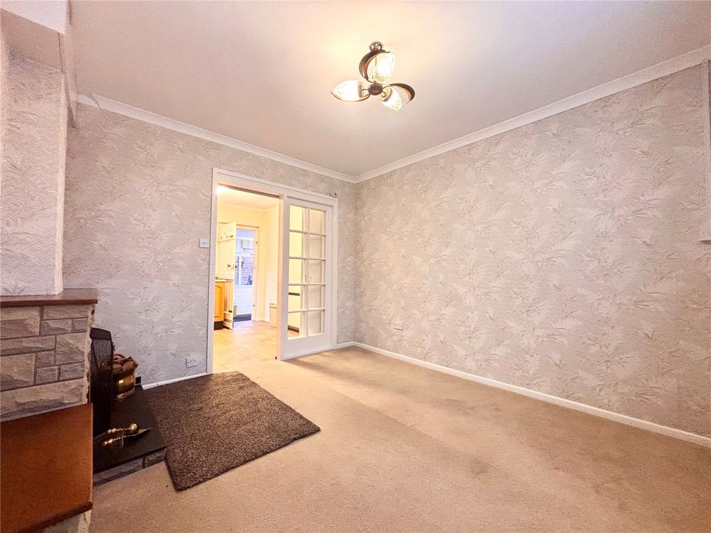 Property photo 3 of 15 Living Room