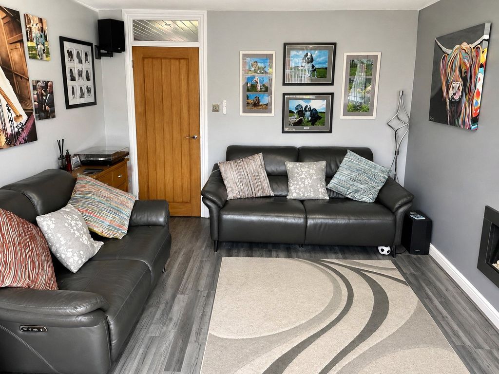 Property photo 2 of 15 Picture No. 07