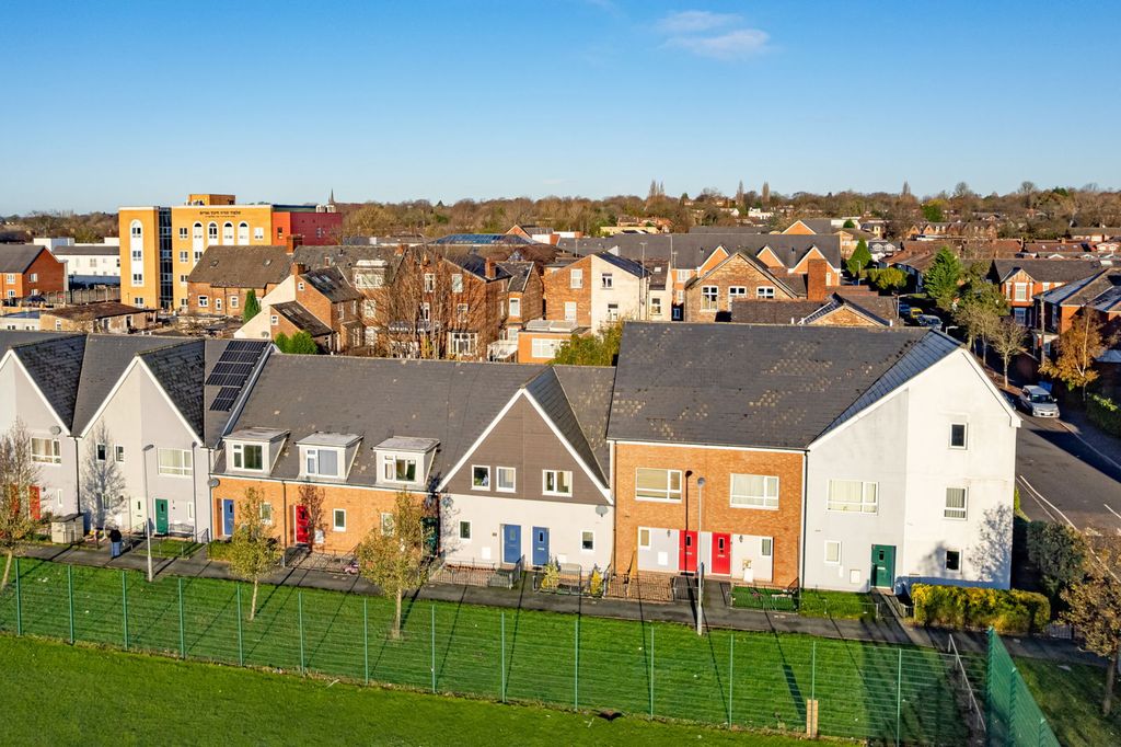 Property photo 3 of 29