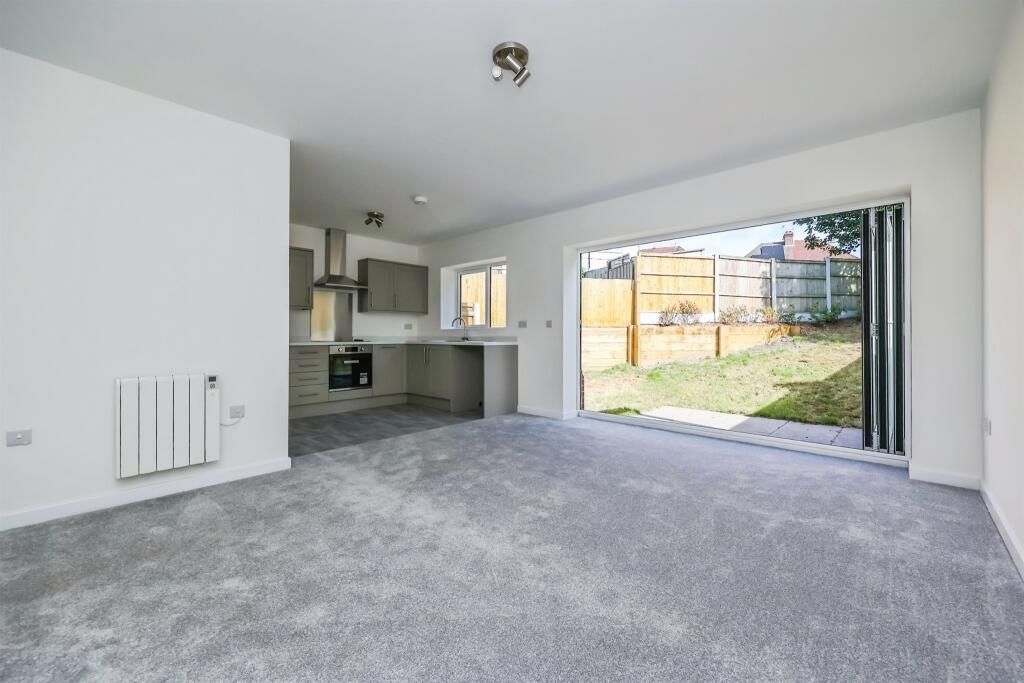 Property photo 3 of 12 Image