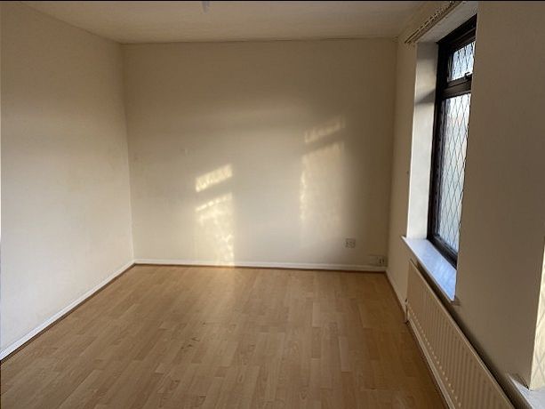 Property photo 3 of 11 Img_4421